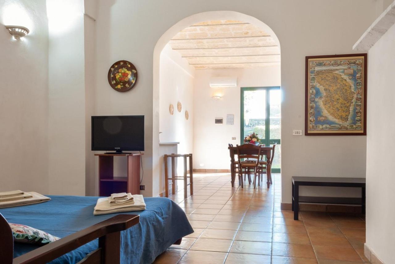 Tenuta Badessa Casalabate Δωμάτιο φωτογραφία